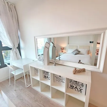 Metropoliten - Aria Lux Bw Belgrád